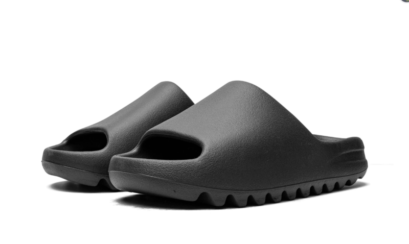 Yeezys SLIDE “Onyx”HQ6448