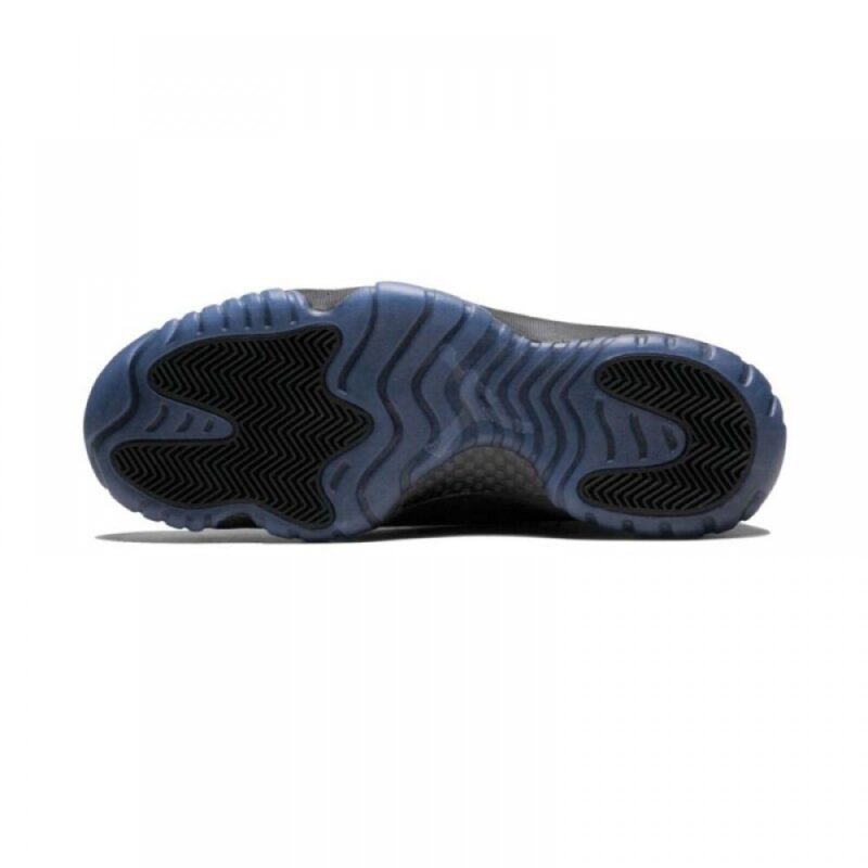 AIR JORDAN 11 RETRO ‘CAP AND GOWN’ - Image 5