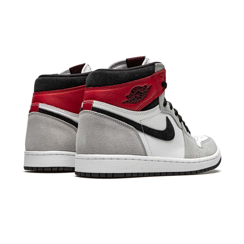 Air Jordan 1 Retro High OG “Light Smoke Grey” - Image 3