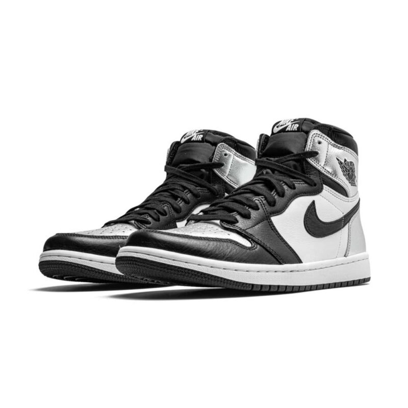 Wmns Air Jordan 1 Retro High OG ‘Silver Toe’ - Image 2