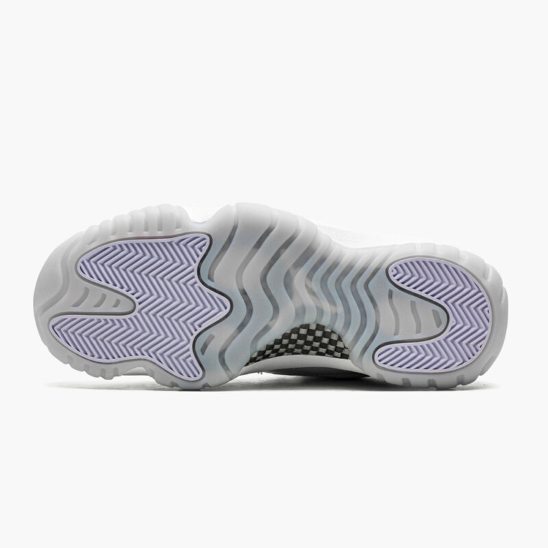 AIR JORDAN 11 LOW WMNS “PURE VIOLET” - Image 5