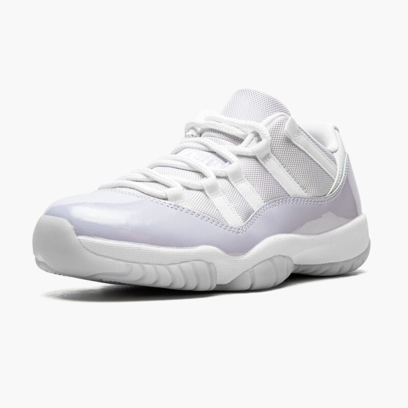 AIR JORDAN 11 LOW WMNS “PURE VIOLET” - Image 4