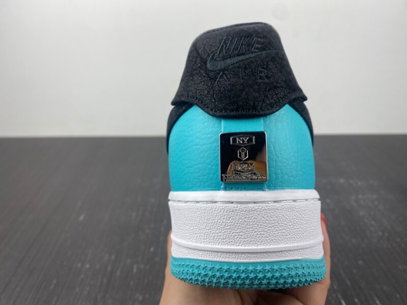 Tiffany   Co. x Nike Air Force 1 Friends and Family - Image 9