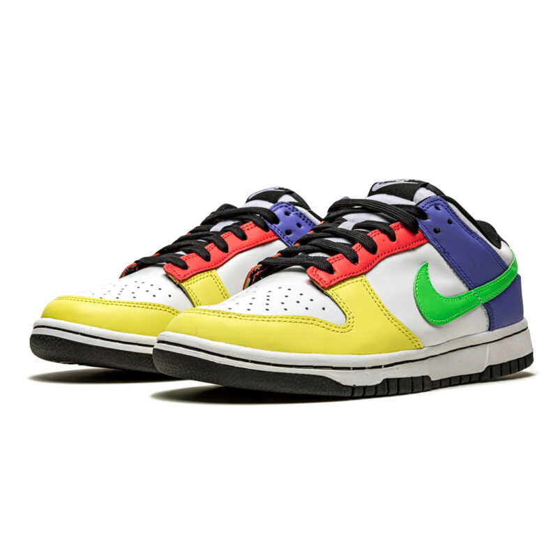 NIKE DUNK LOW WMNS Green Strike - Image 7