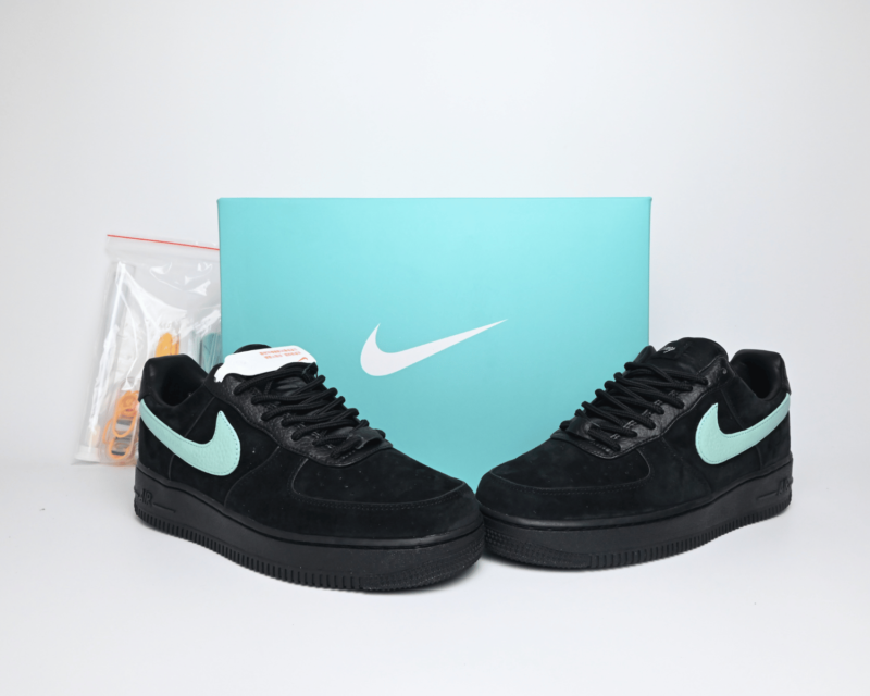 Tiffany   Co. x Nike Air Force 1 - Image 6