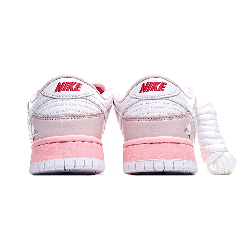 Nike SB Dunk Low Pigeon Pink - Image 5